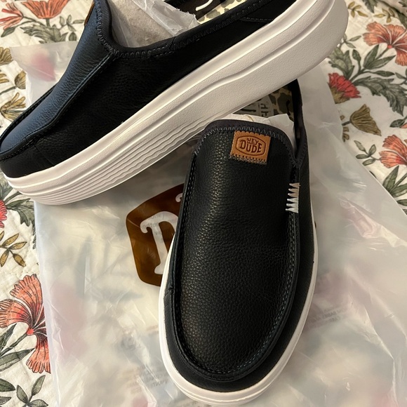 Hey Dude Women’s Leather Austin Lift - Picture 4 of 7